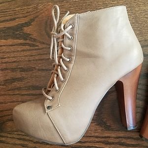 Ankle boots
